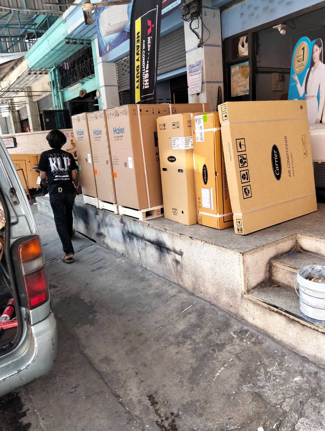 แอร์ใหม่หลายยี่ห้อ Haier/Carrier เตรียมจัดส่งติดตั้ง